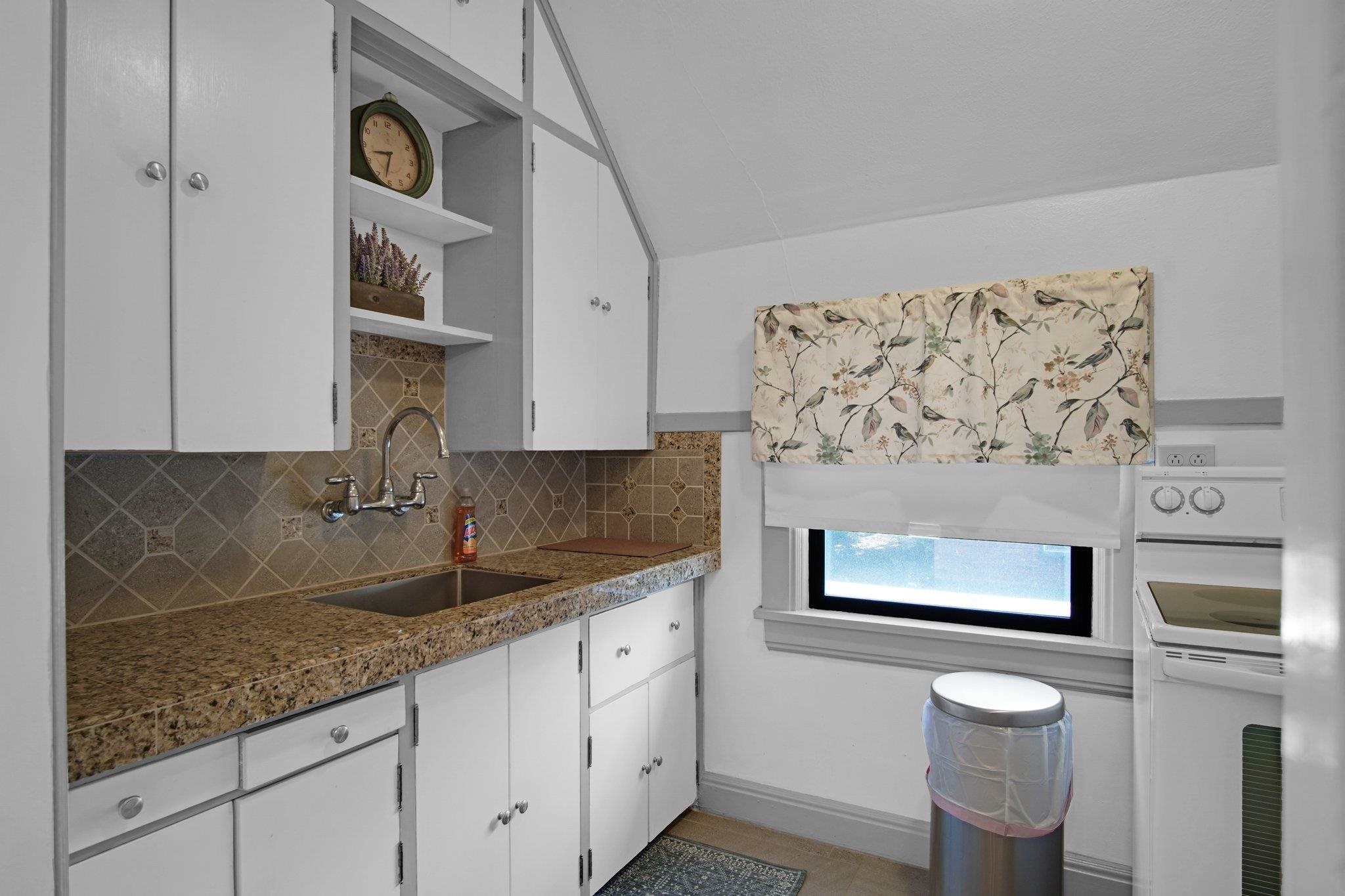 517 South Maple Street Spokane, WA 99204 - Photo 5 of 37