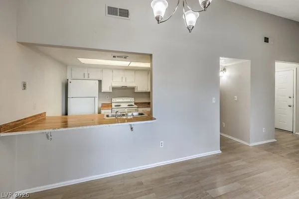 $1,025 | 2981 Country Manor Lane, Unit 122, Las Vegas, NV 89115