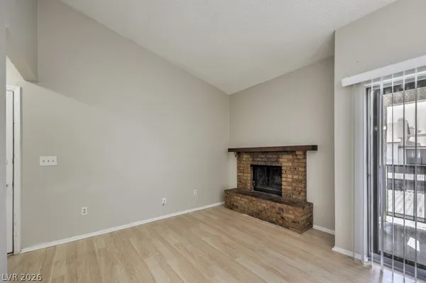 $1,025 | 2981 Country Manor Lane, Unit 122, Las Vegas, NV 89115