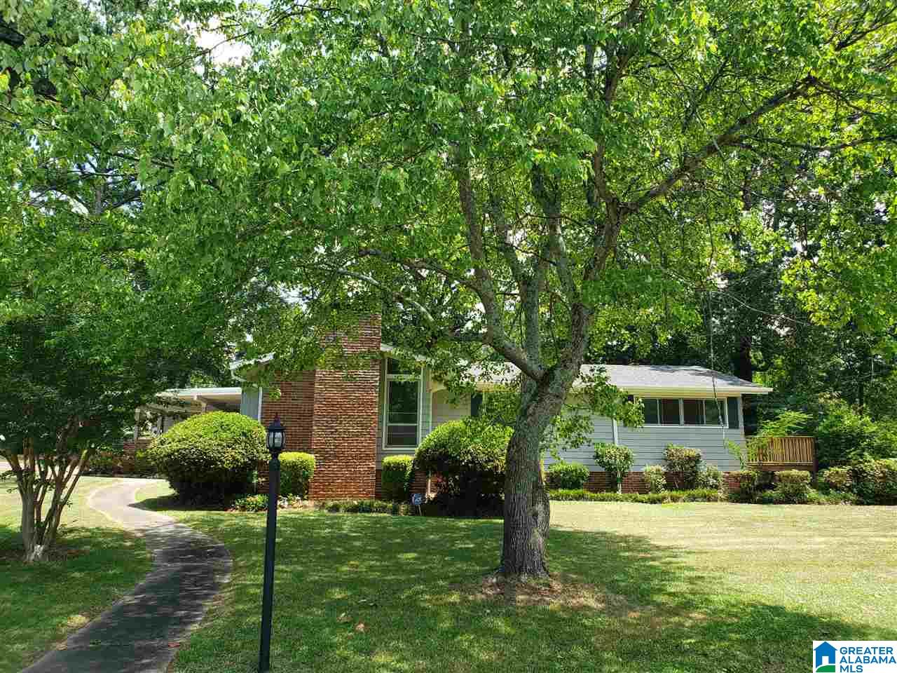 749 Sherwood Road Fairfield, AL 35064 - Photo 2 of 27