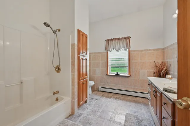 $499,900 | 1691 Bangor Road, Clinton, ME 04927