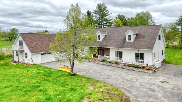 $499,900 | 1691 Bangor Road, Clinton, ME 04927