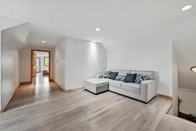 $499,900 | 1691 Bangor Road, Clinton, ME 04927