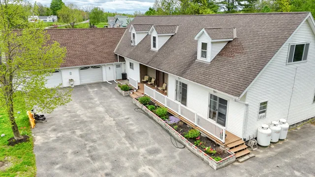 $499,900 | 1691 Bangor Road, Clinton, ME 04927