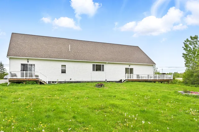 $499,900 | 1691 Bangor Road, Clinton, ME 04927