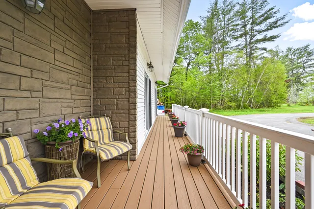 $499,900 | 1691 Bangor Road, Clinton, ME 04927