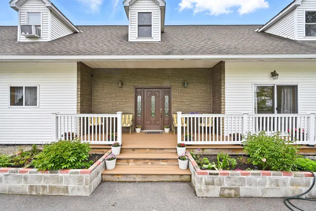 $499,900 | 1691 Bangor Road, Clinton, ME 04927