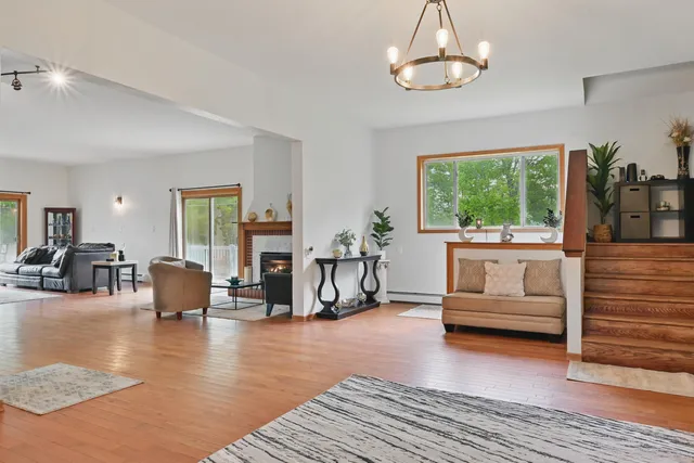 $499,900 | 1691 Bangor Road, Clinton, ME 04927