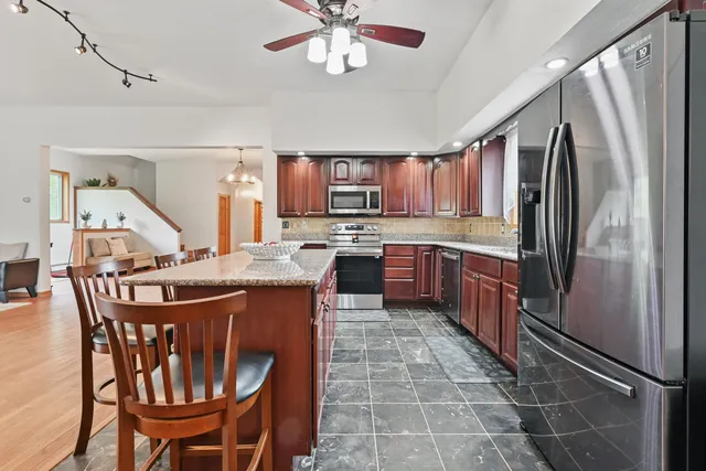 $499,900 | 1691 Bangor Road, Clinton, ME 04927