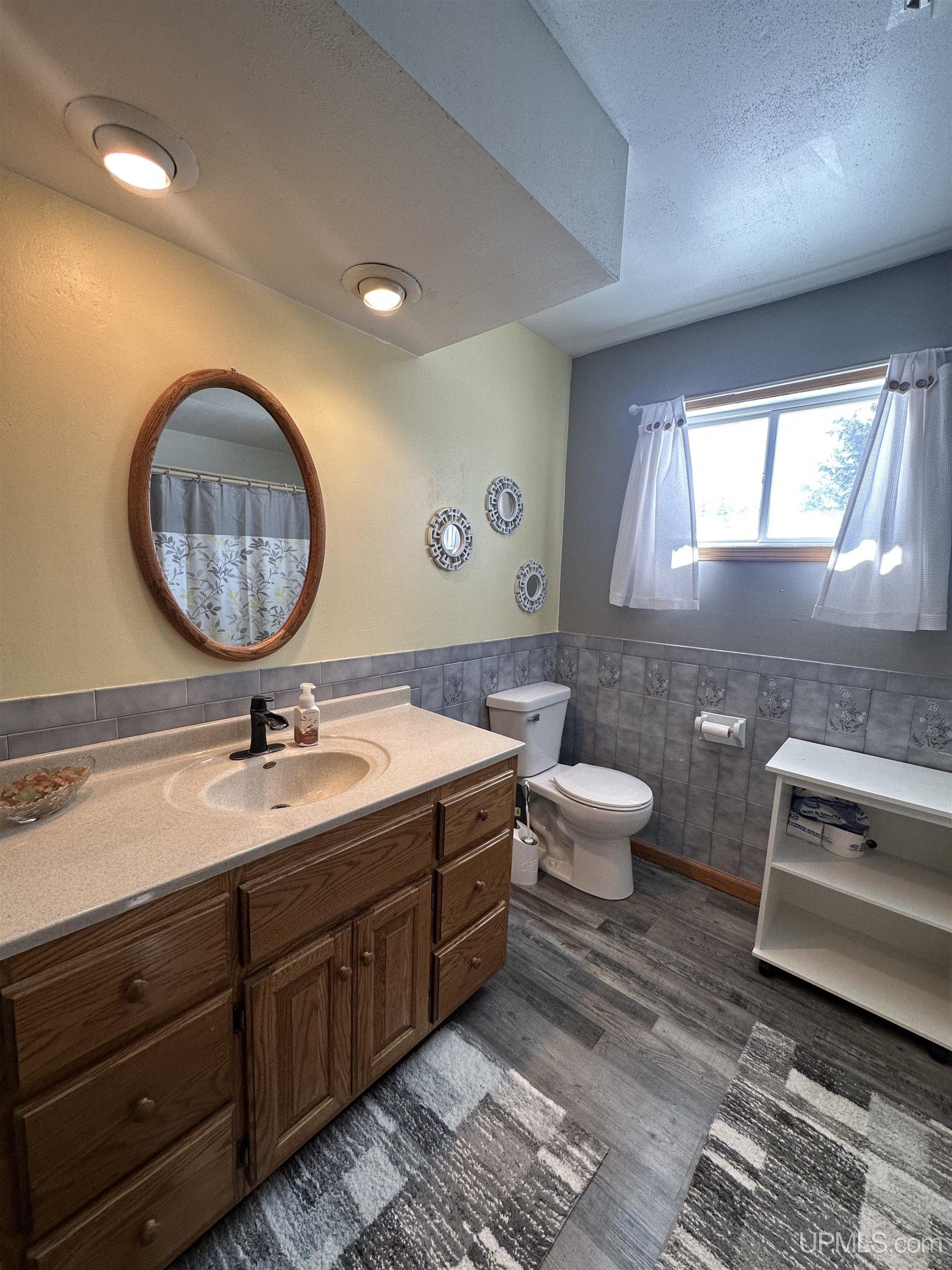 5729 F Road Bark River, MI 49807 - Photo 11 of 37