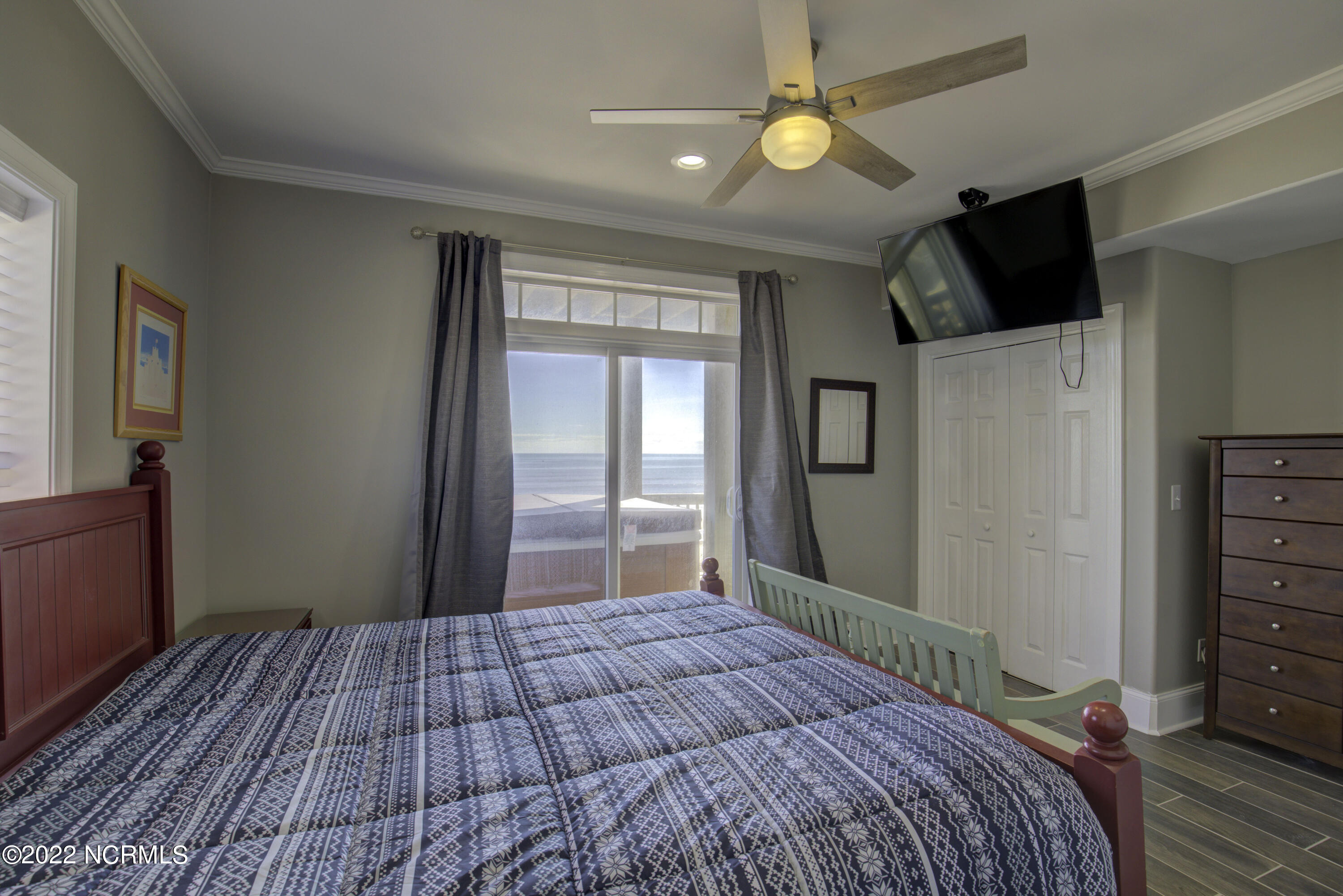 448 New River Inlet Road North Topsail Beach, NC 28460 - Photo 21 of 52 448 New River Inlet Road - Interiors_24