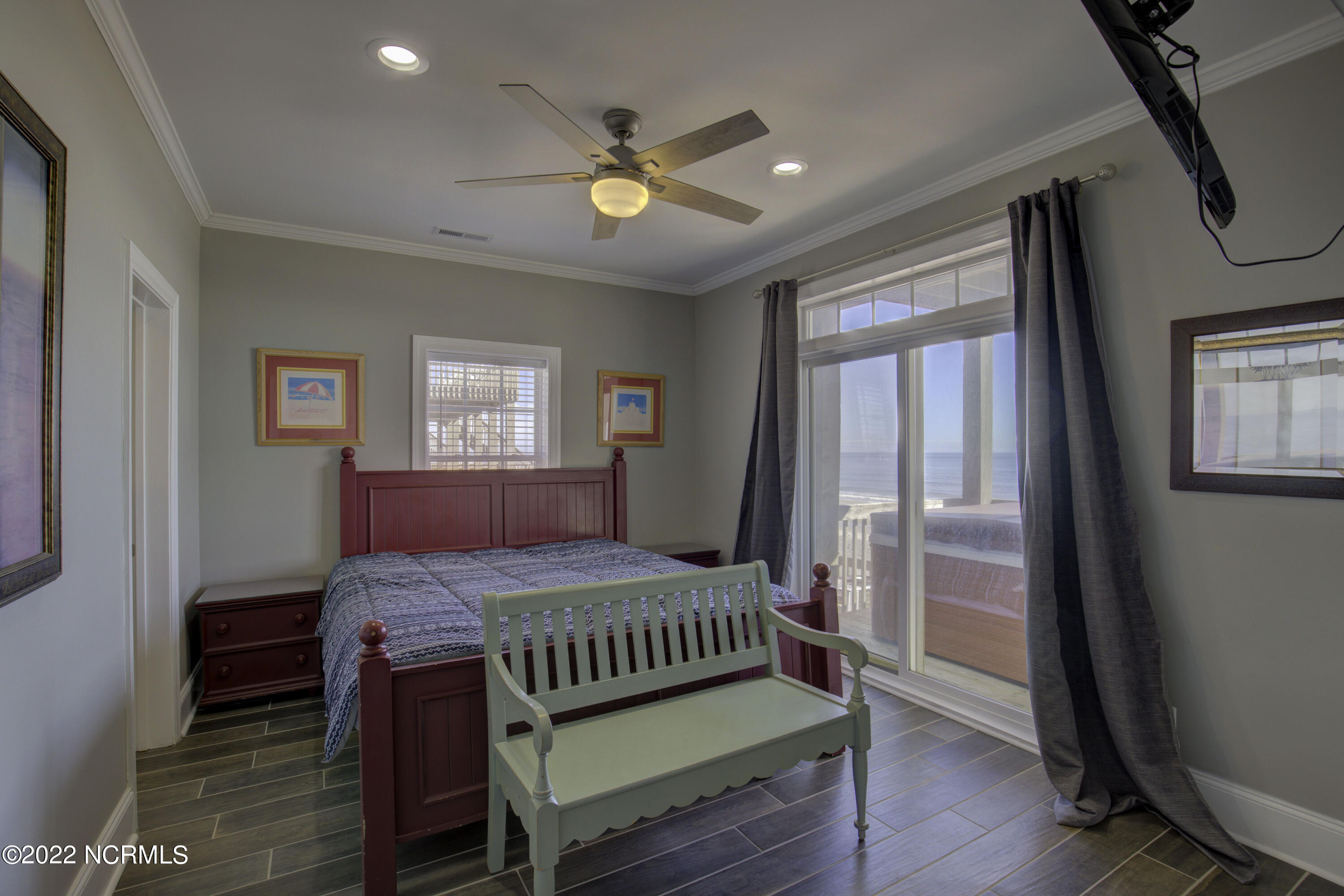 448 New River Inlet Road North Topsail Beach, NC 28460 - Photo 22 of 52 448 New River Inlet Road - Interiors_32