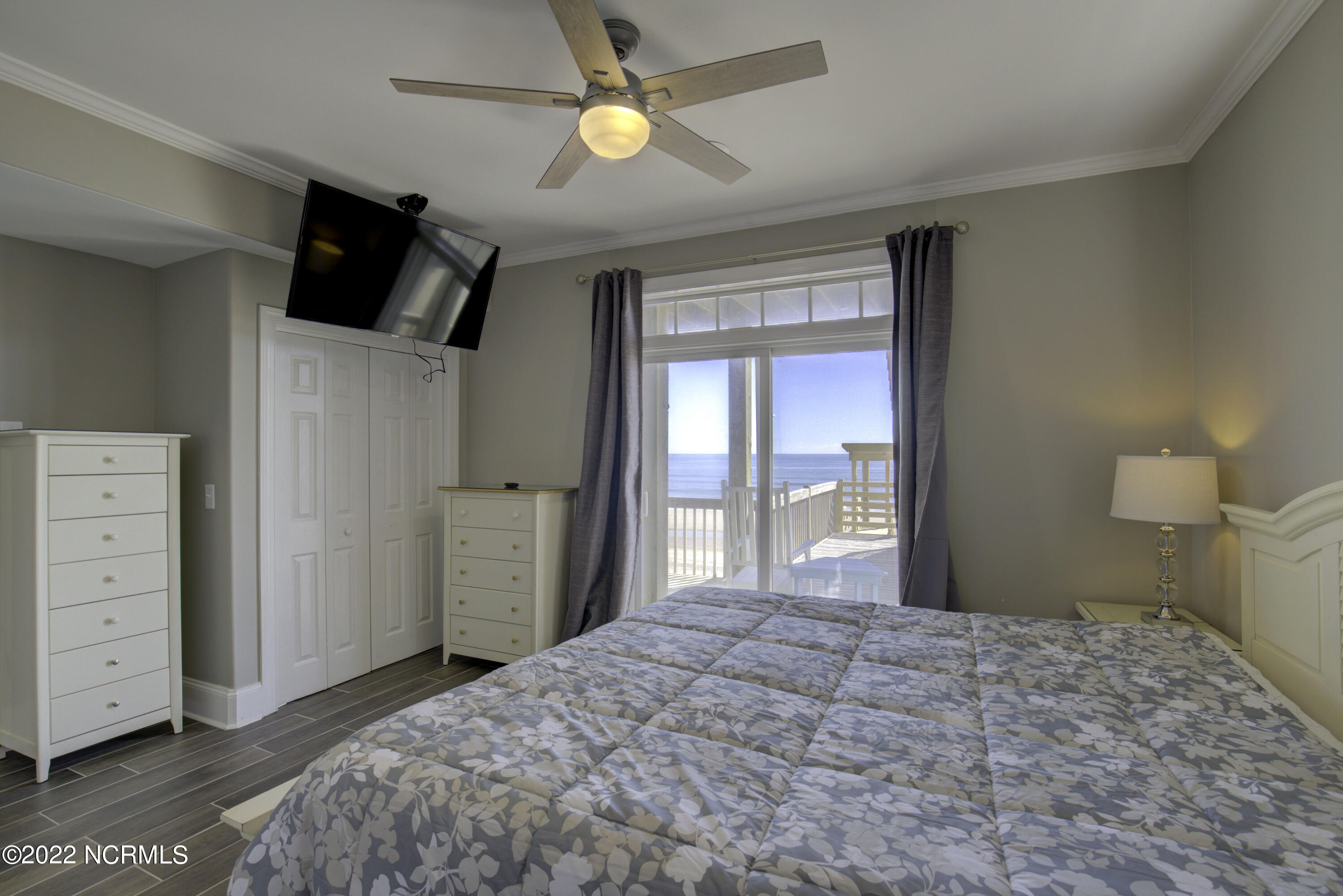 448 New River Inlet Road North Topsail Beach, NC 28460 - Photo 23 of 52 448 New River Inlet Road - Interiors_41