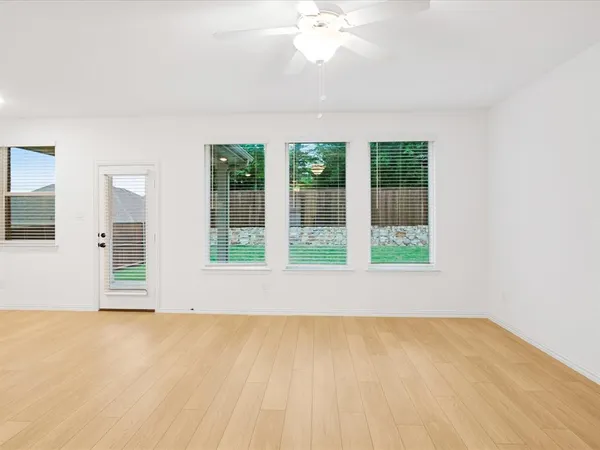 $3,300 | 2116 Sunnymede Drive, Forney, TX 75126