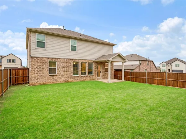 $3,300 | 2116 Sunnymede Drive, Forney, TX 75126