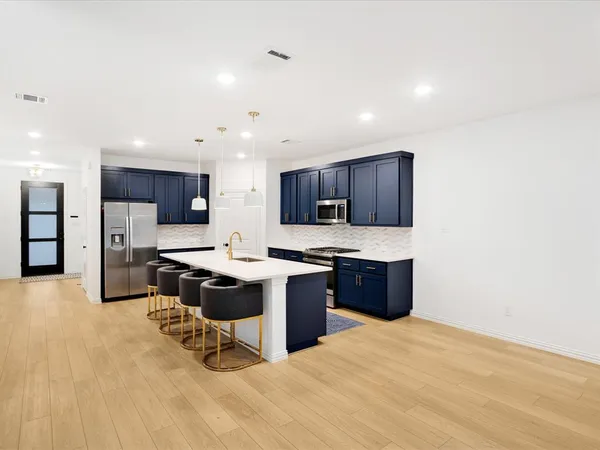 $3,300 | 2116 Sunnymede Drive, Forney, TX 75126