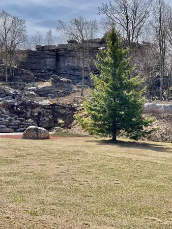 $899,000 | 8 Kickapoo Drive, Hazleton, PA 18202