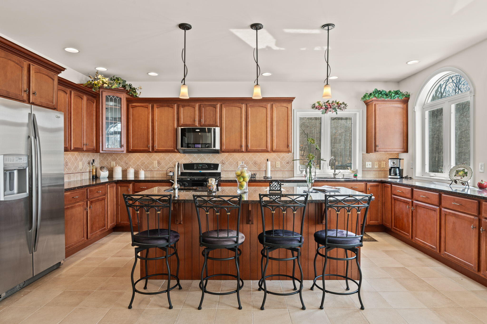 8 Kickapoo Drive Hazleton, PA 18202 - Photo 11 of 121 Kitchen