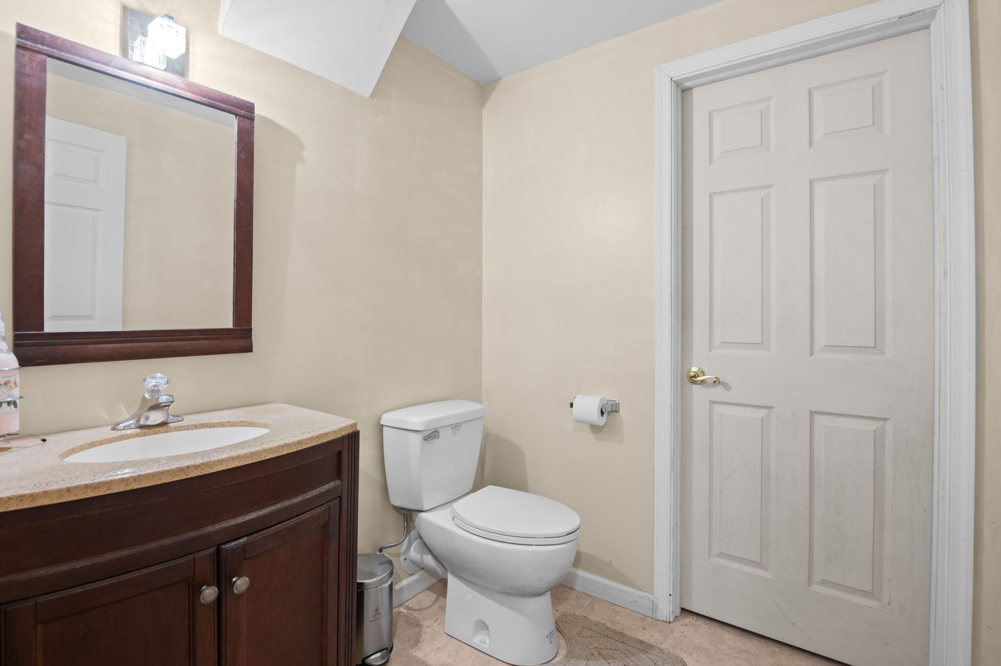 8 Kickapoo Drive Hazleton, PA 18202 - Photo 56 of 121 Lower level bathroom