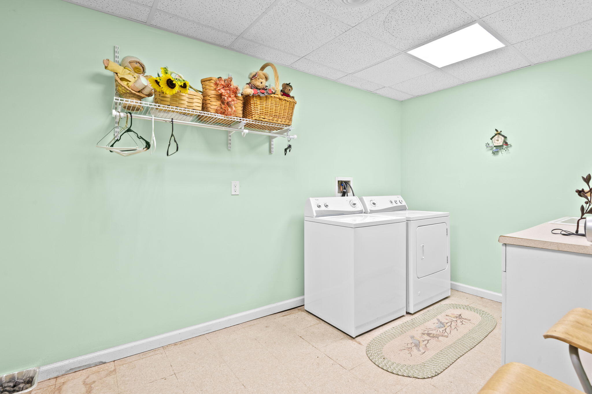 8 Kickapoo Drive Hazleton, PA 18202 - Photo 58 of 121 Laundry room
