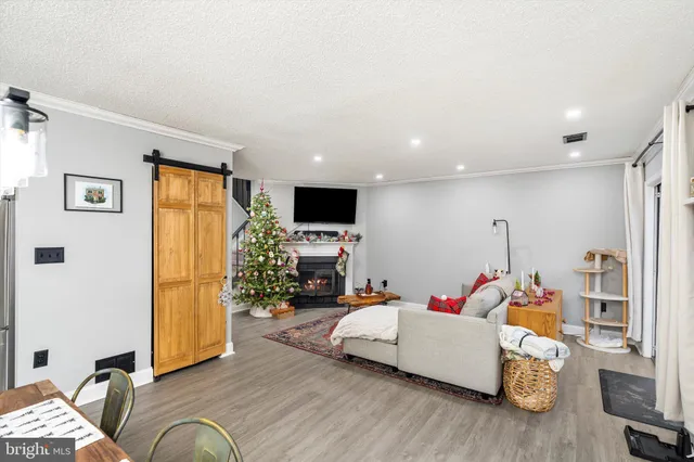 $345,000 | 38 Chambord Court, Hamilton, NJ 08619