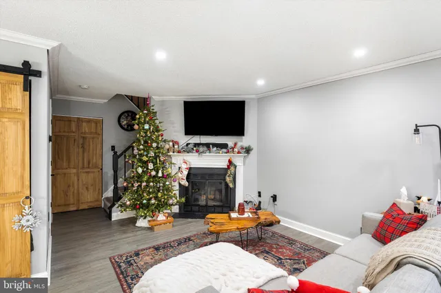 $345,000 | 38 Chambord Court, Hamilton, NJ 08619