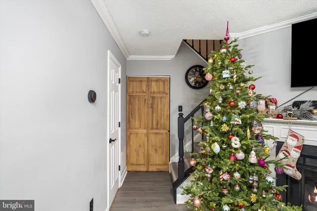 $345,000 | 38 Chambord Court, Hamilton, NJ 08619