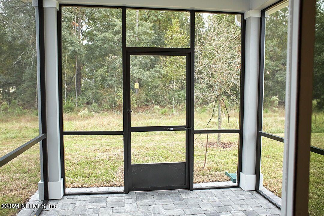 340 Boracay Circle St. Johns, FL 32259 - Photo 17 of 31 a view of a room and window