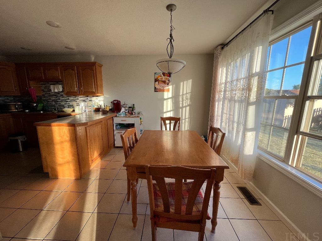 5304 West Petty Road Muncie, IN 47304 - Photo 11 of 25 Gallery Image 11