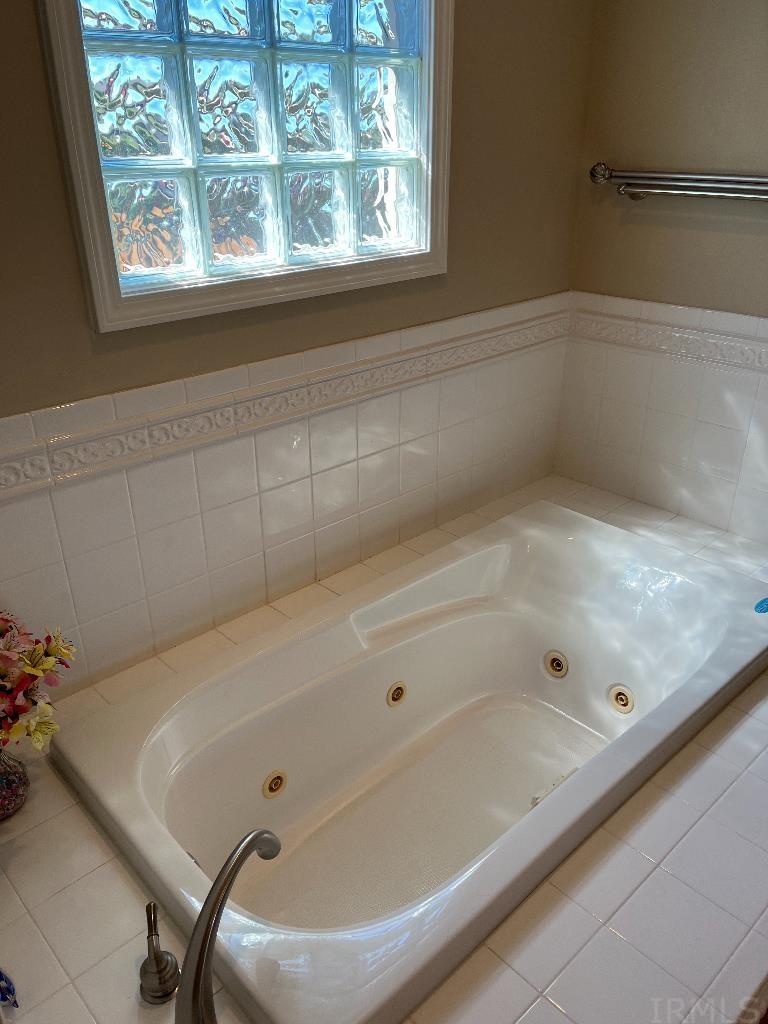 5304 West Petty Road Muncie, IN 47304 - Photo 22 of 25 Gallery Image 22