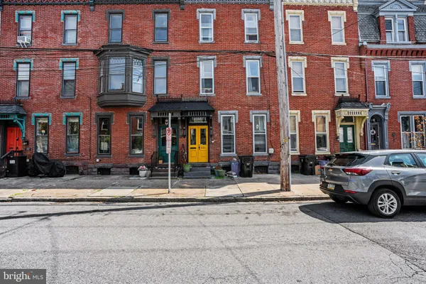 $235,000 | 231 Boas Street, Harrisburg, PA 17102