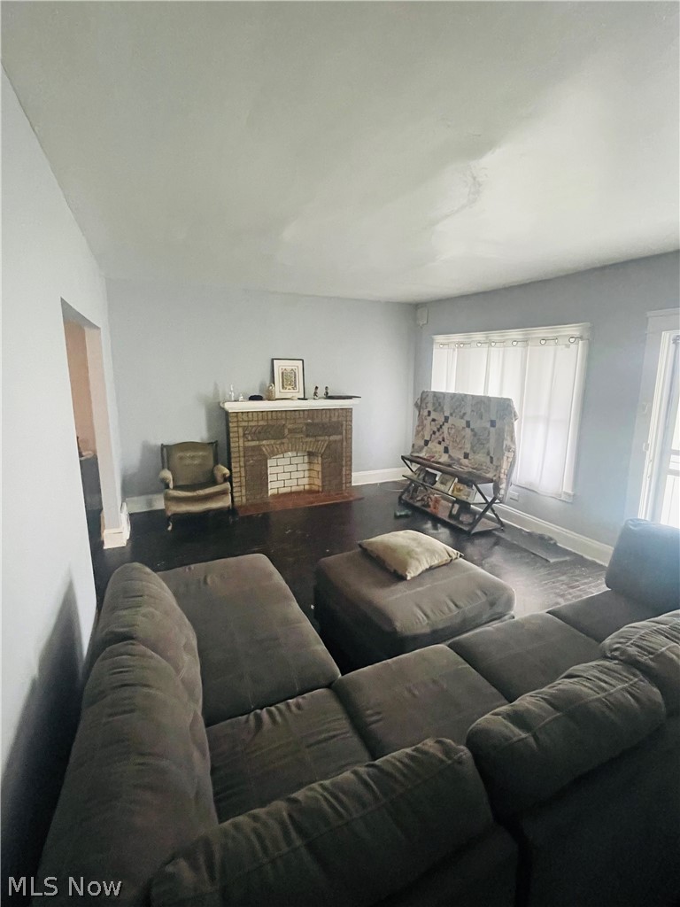 1650 Cliffview Road Cleveland, OH 44112 - Photo 2 of 14