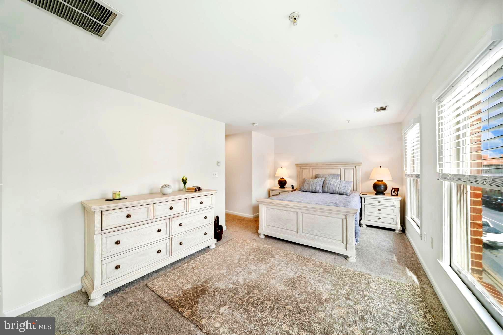 127 South Market Street Frederick, MD 21701 - Photo 17 of 37 Primary Bedroom (upper level)
