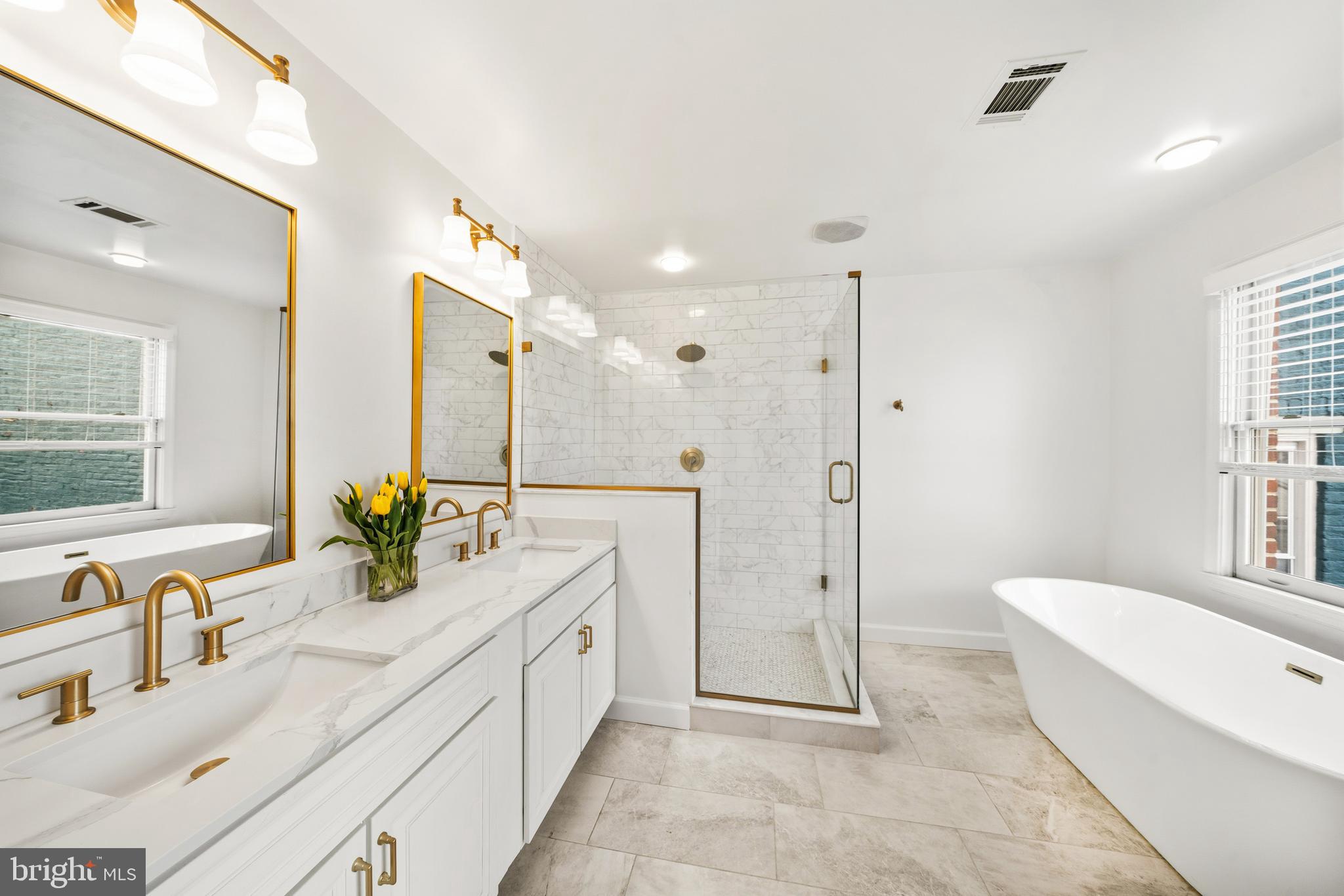 127 South Market Street Frederick, MD 21701 - Photo 18 of 37 Primary Bathroom (upper level)