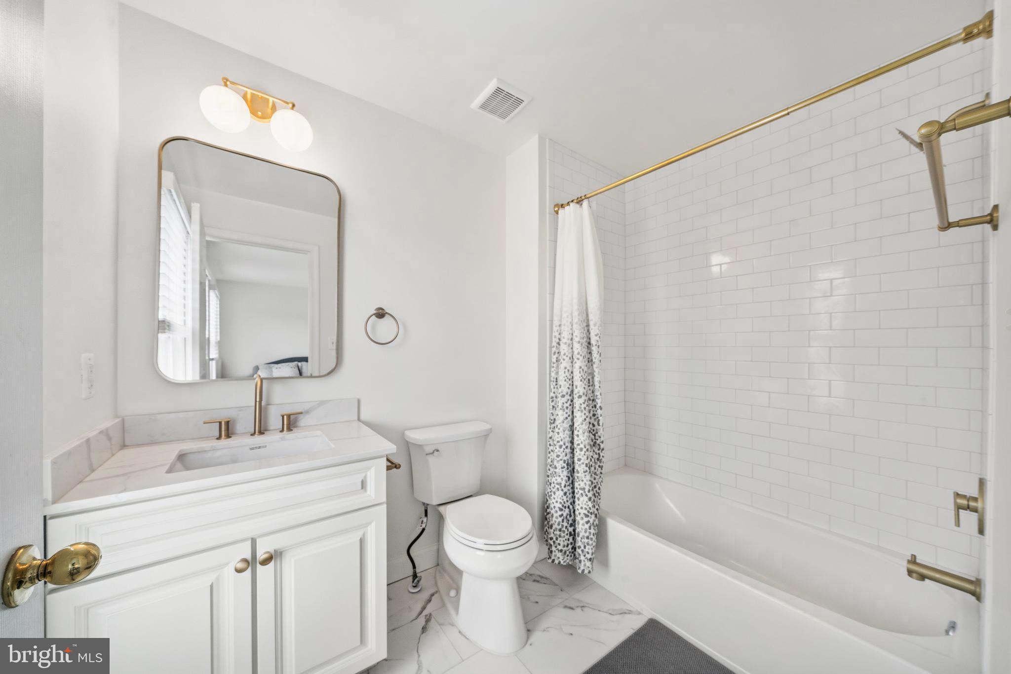 127 South Market Street Frederick, MD 21701 - Photo 25 of 37 Fourth Full Bathroom (upper level)