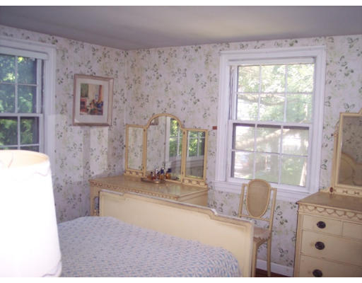 20 Barnesdale Road Natick, MA 01760 - Photo 7 of 8 Gallery Image 7