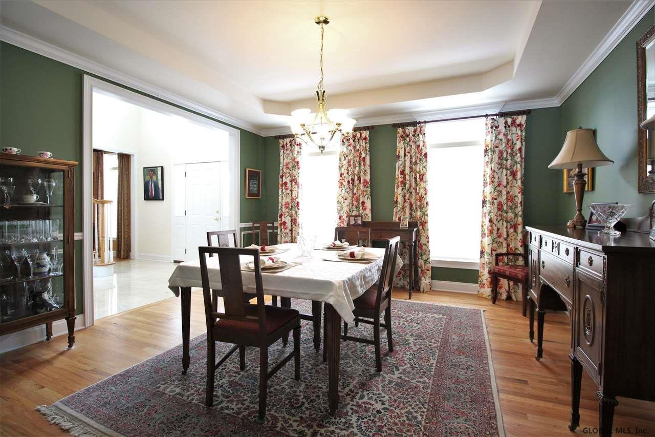 76 Maxwell Road Colonie, NY 12110 - Photo 16 of 38 Photo 16