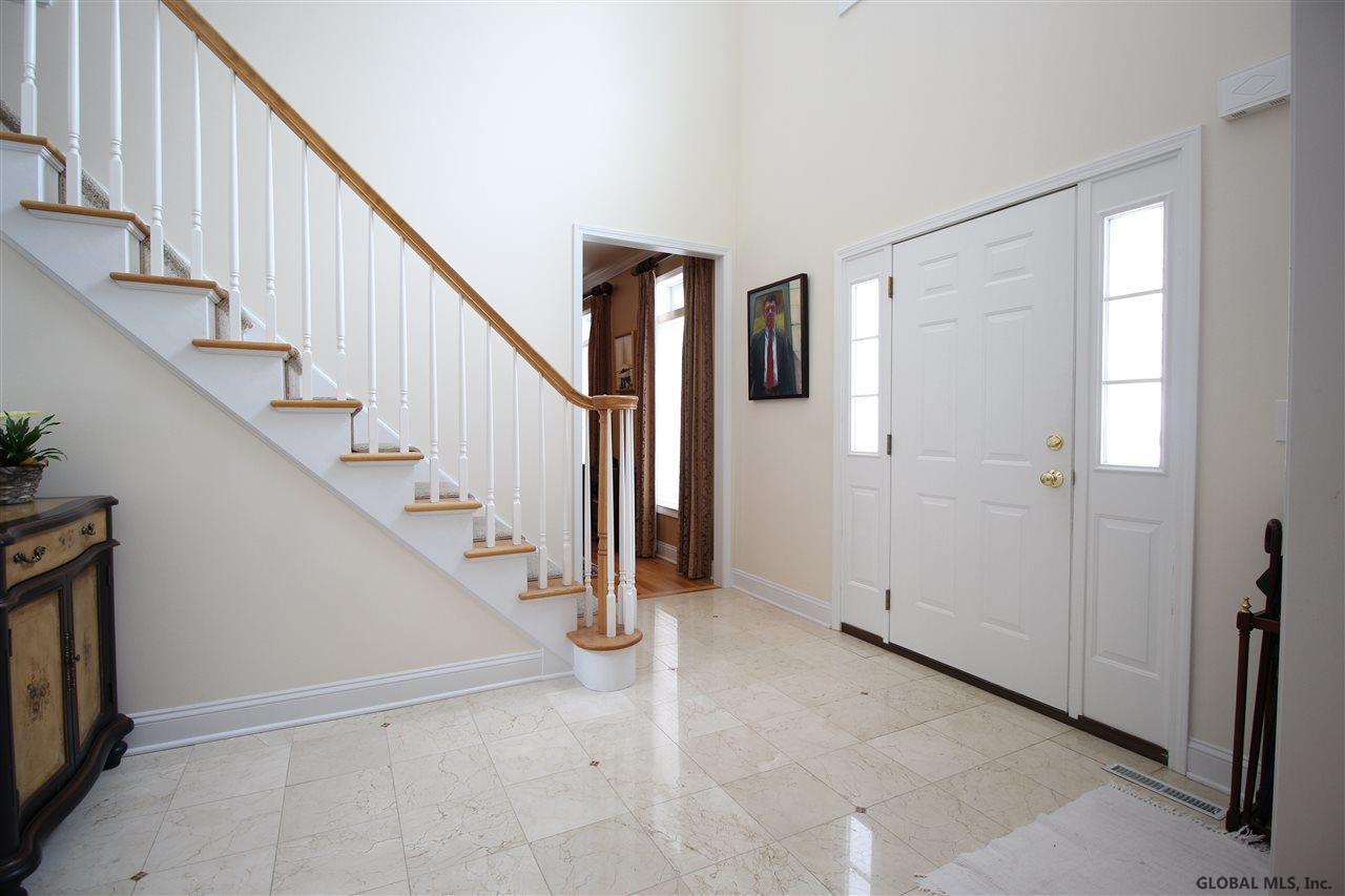 76 Maxwell Road Colonie, NY 12110 - Photo 5 of 38 Photo 5