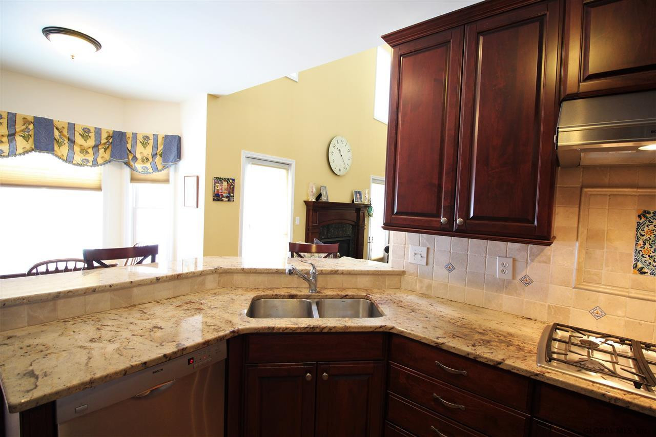76 Maxwell Road Colonie, NY 12110 - Photo 8 of 38 Photo 8