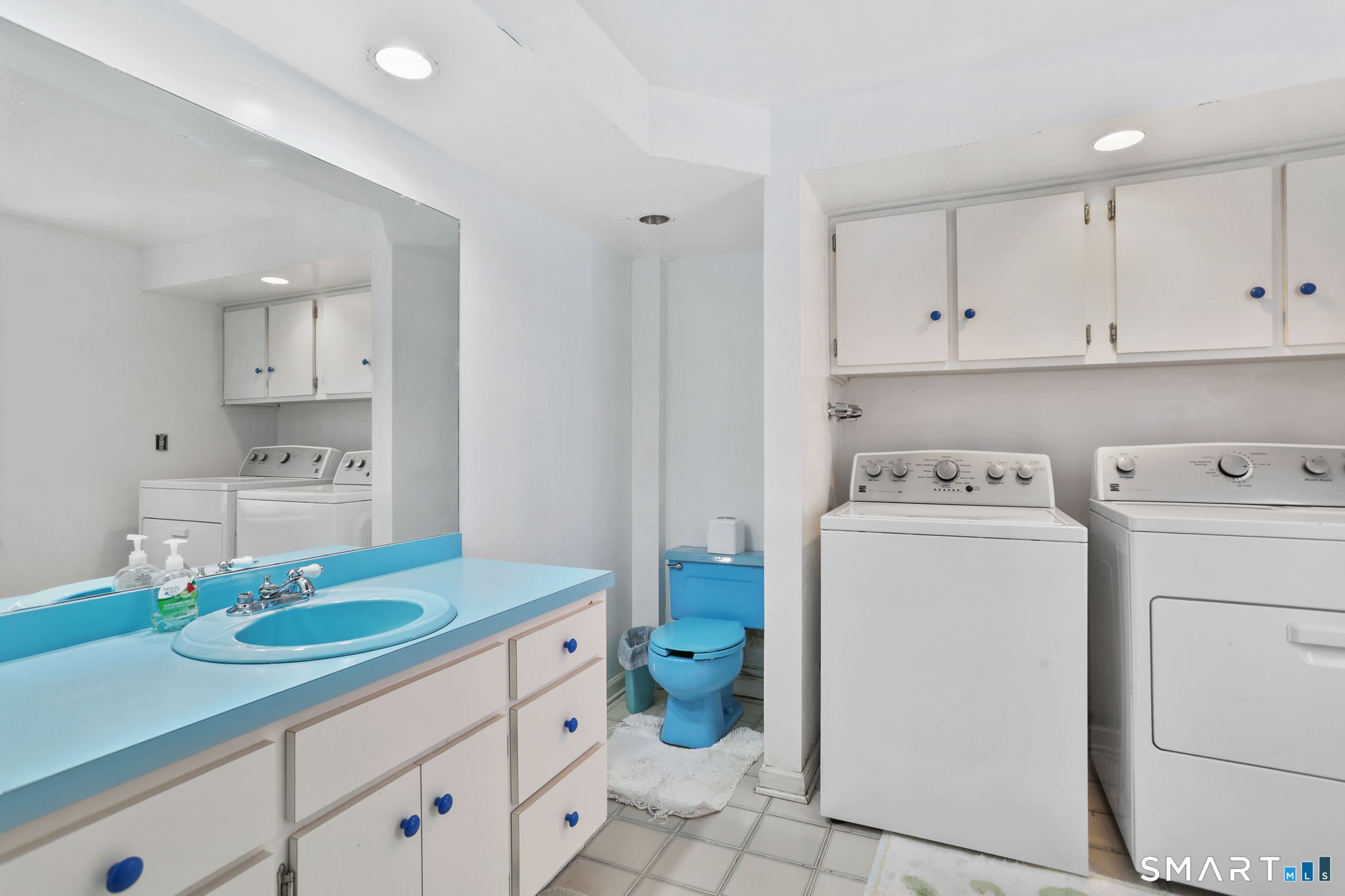 40 Rose Terrace Trumbull, CT 06611 - Photo 18 of 24 a kitchen with a sink stove and cabinets