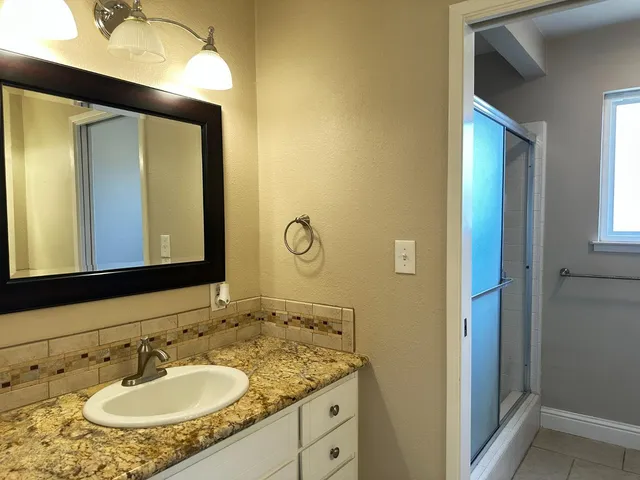 $475,000 | 6284 North Del Mar Avenue, Fresno, CA 93704