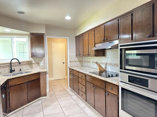 $500,000 | 6284 North Del Mar Avenue, Fresno, CA 93704