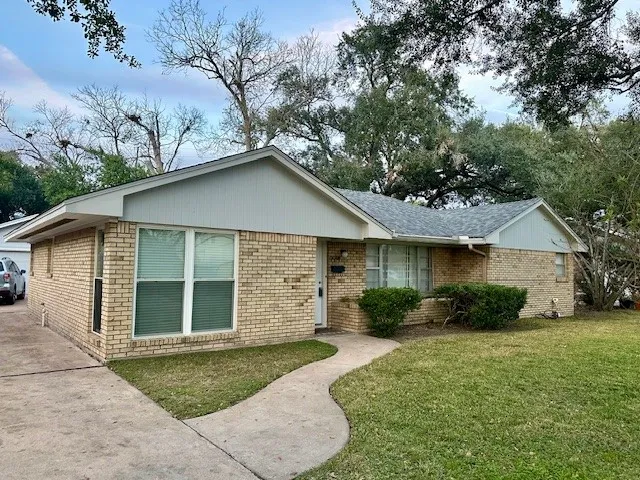 $2,500 | 9914 Larston Street, Houston, TX 77055