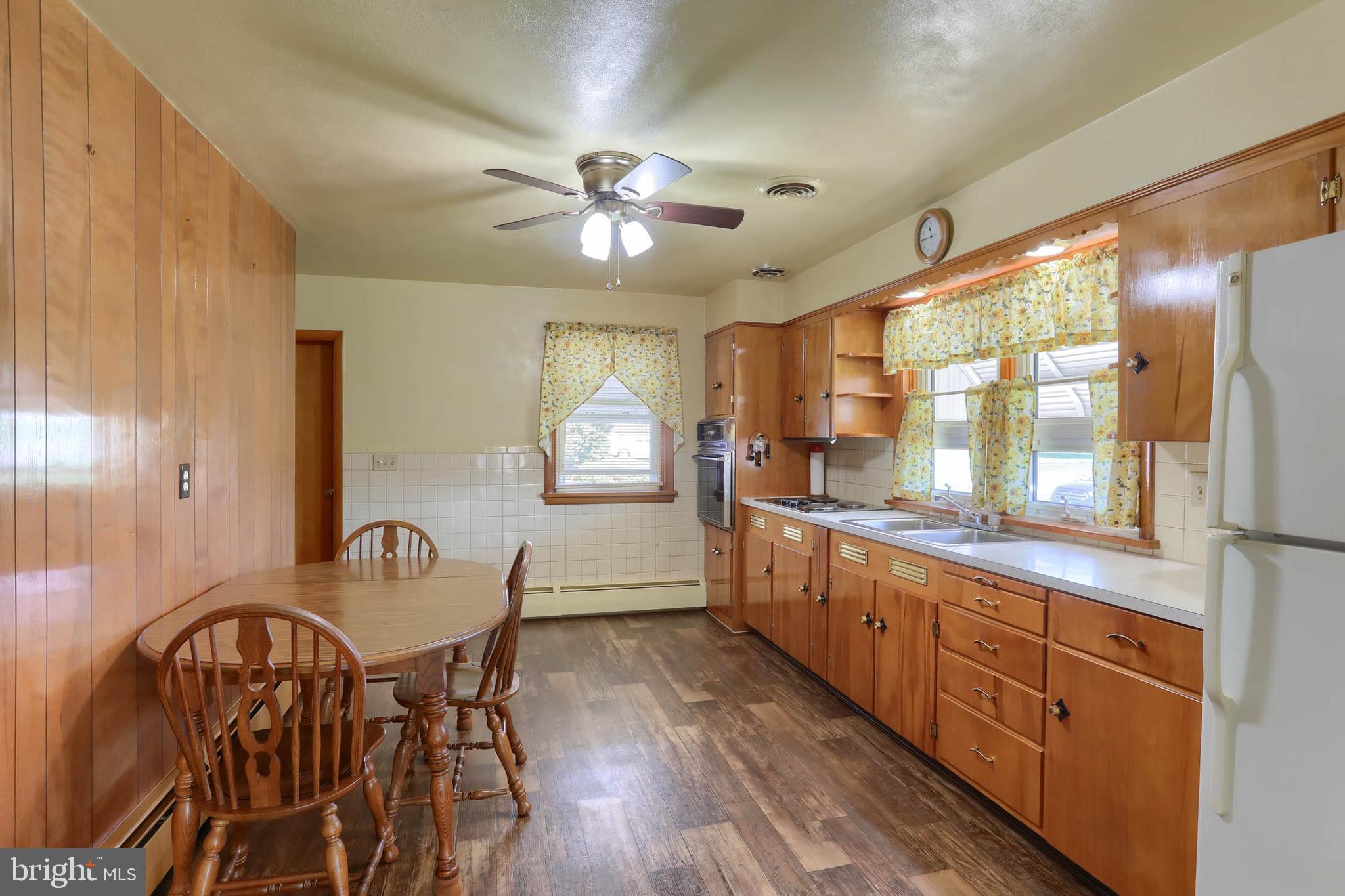 607 East Evergreen Road Lebanon, PA 17042 - Photo 11 of 37 All appliances convey with property