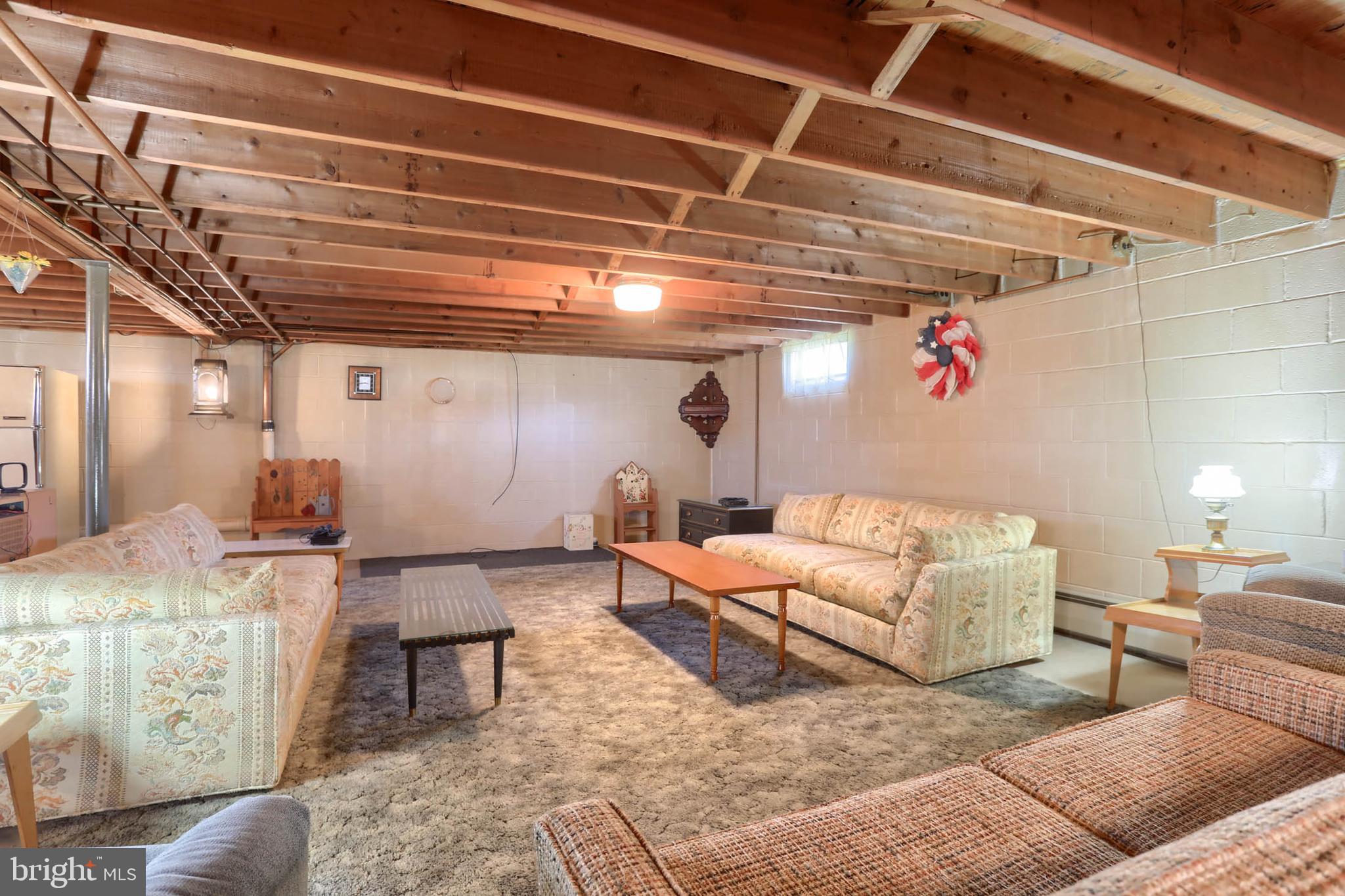 607 East Evergreen Road Lebanon, PA 17042 - Photo 23 of 37 Full basement -- oh, the possibilities ...