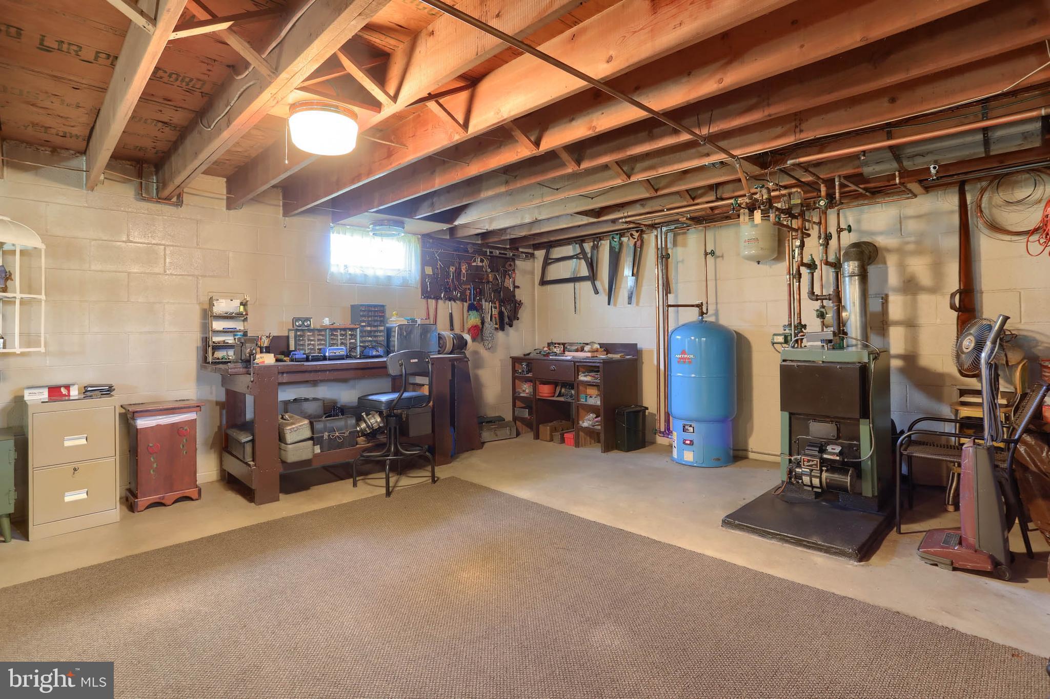 607 East Evergreen Road Lebanon, PA 17042 - Photo 24 of 37 Workbench and mechanicals