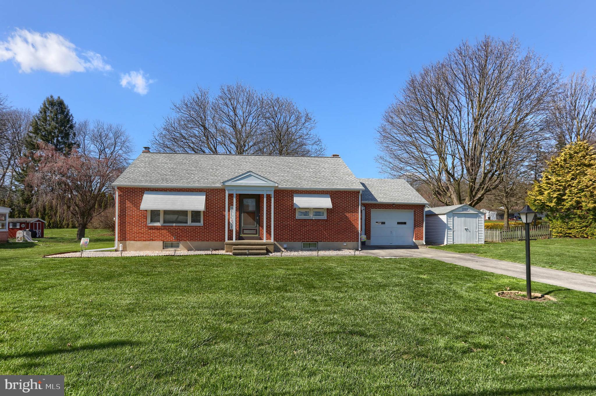 607 East Evergreen Road Lebanon, PA 17042 - Photo 3 of 37 Gallery Image 3