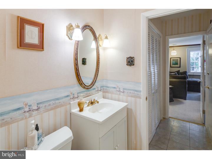 374 Kresson Road Cherry Hill, NJ 08034 - Photo 11 of 25 Gallery Image 11