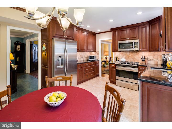 374 Kresson Road Cherry Hill, NJ 08034 - Photo 4 of 25 Gallery Image 4