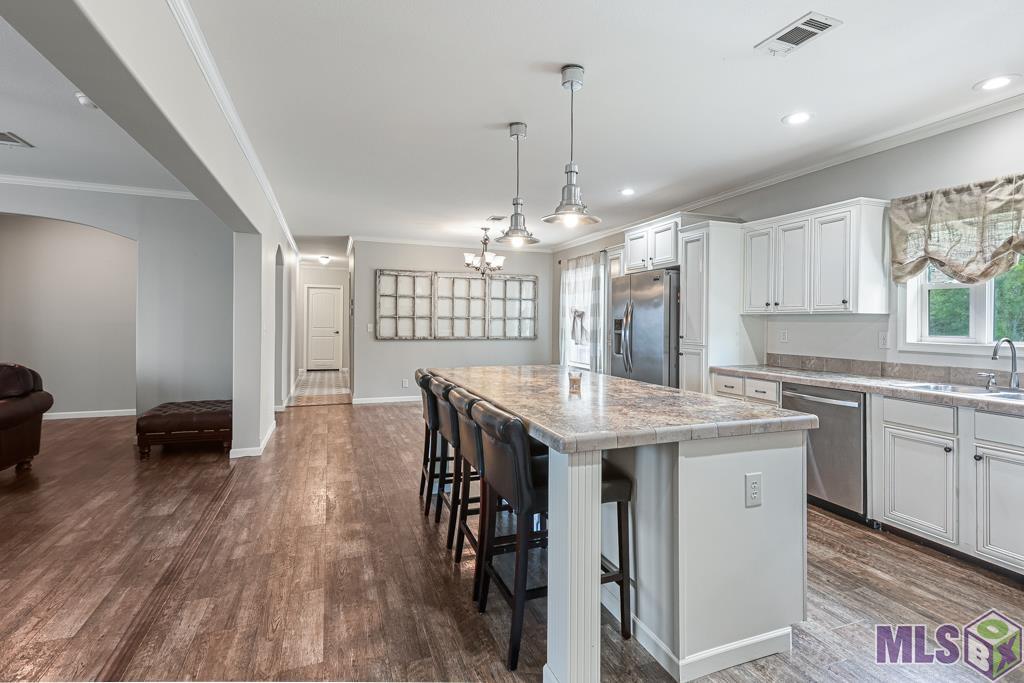 8405 Paul Road St. Amant, LA 70774 - Photo 6 of 24 Gallery Image 6